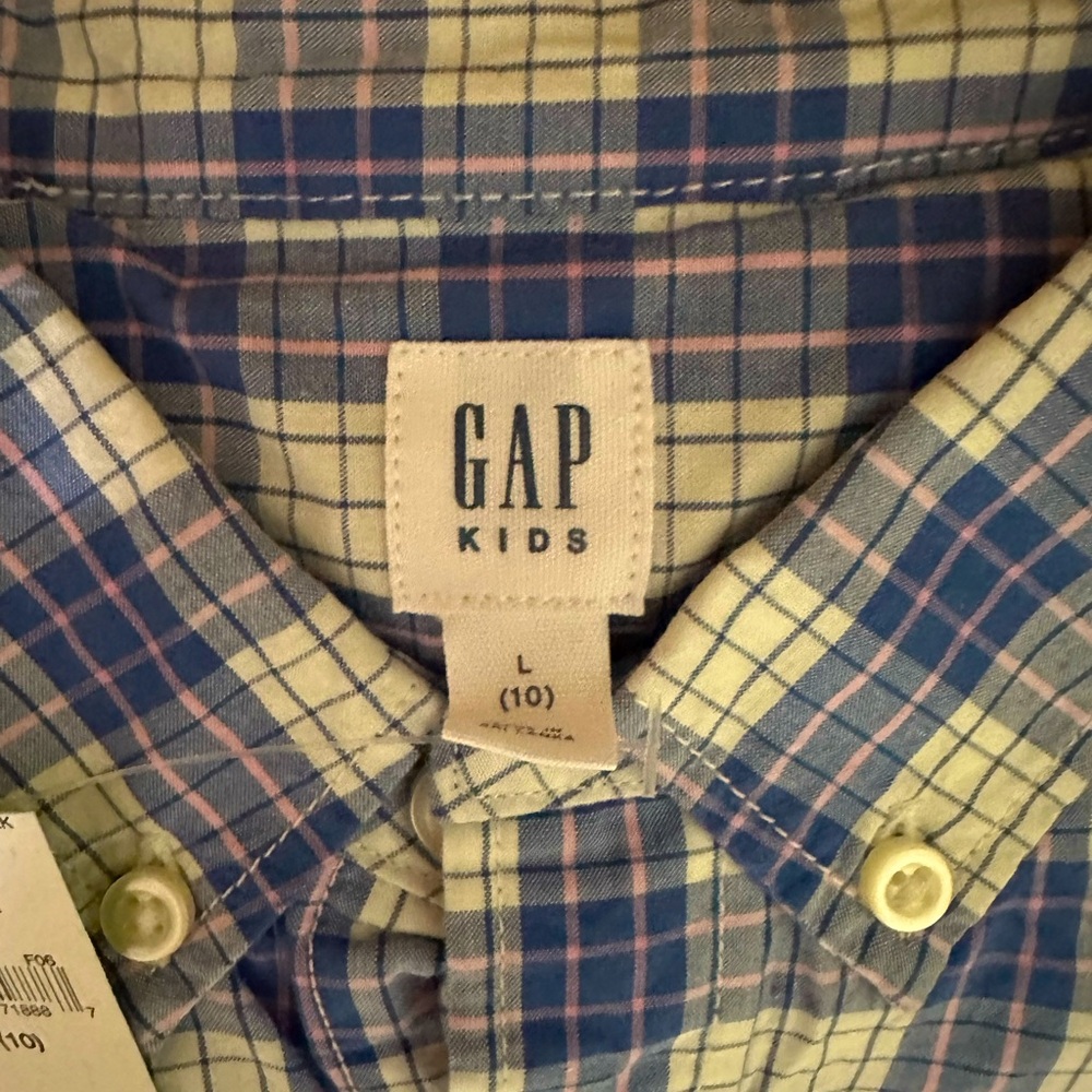 Boys Sz 10 Gap Button Down Short Sleeve.  NWT Blue/white still in plastic.